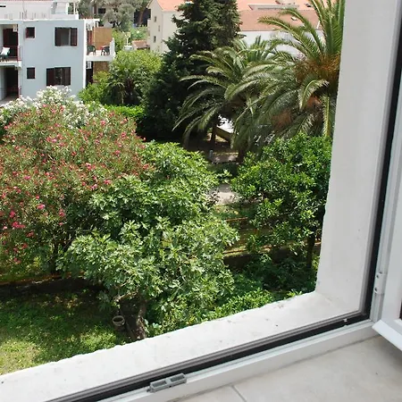 Slavica Rafailovici Pensiune 3*